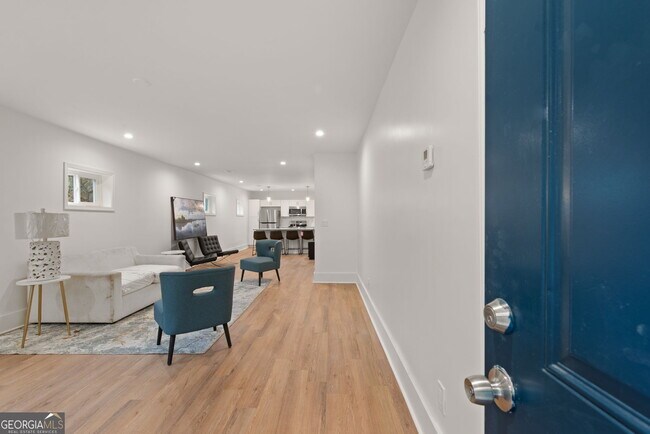 Foto del edificio - 636 Francis Pl NW