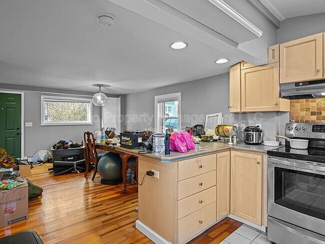 Foto del edificio - 22 Third School St