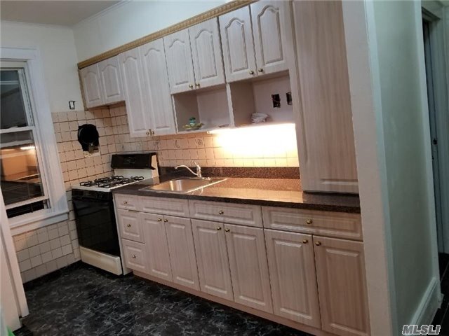 Foto del edificio - 109-32 112th St