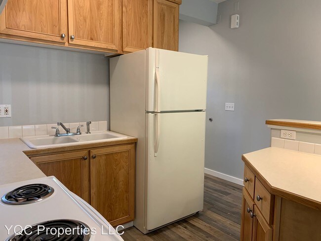 Building Photo - 8136 SE Aspen Summit Dr