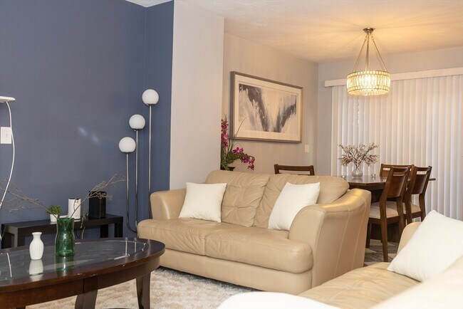 Foto del edificio - 129 Quinapoxet St