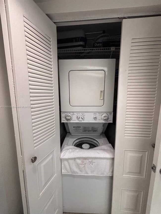 Building Photo - 500 SW 130th Terrace