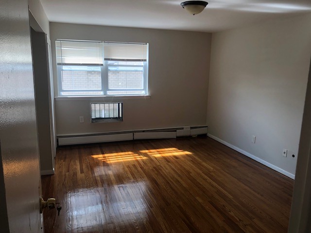 Primary Photo - 8401 Bustleton Ave