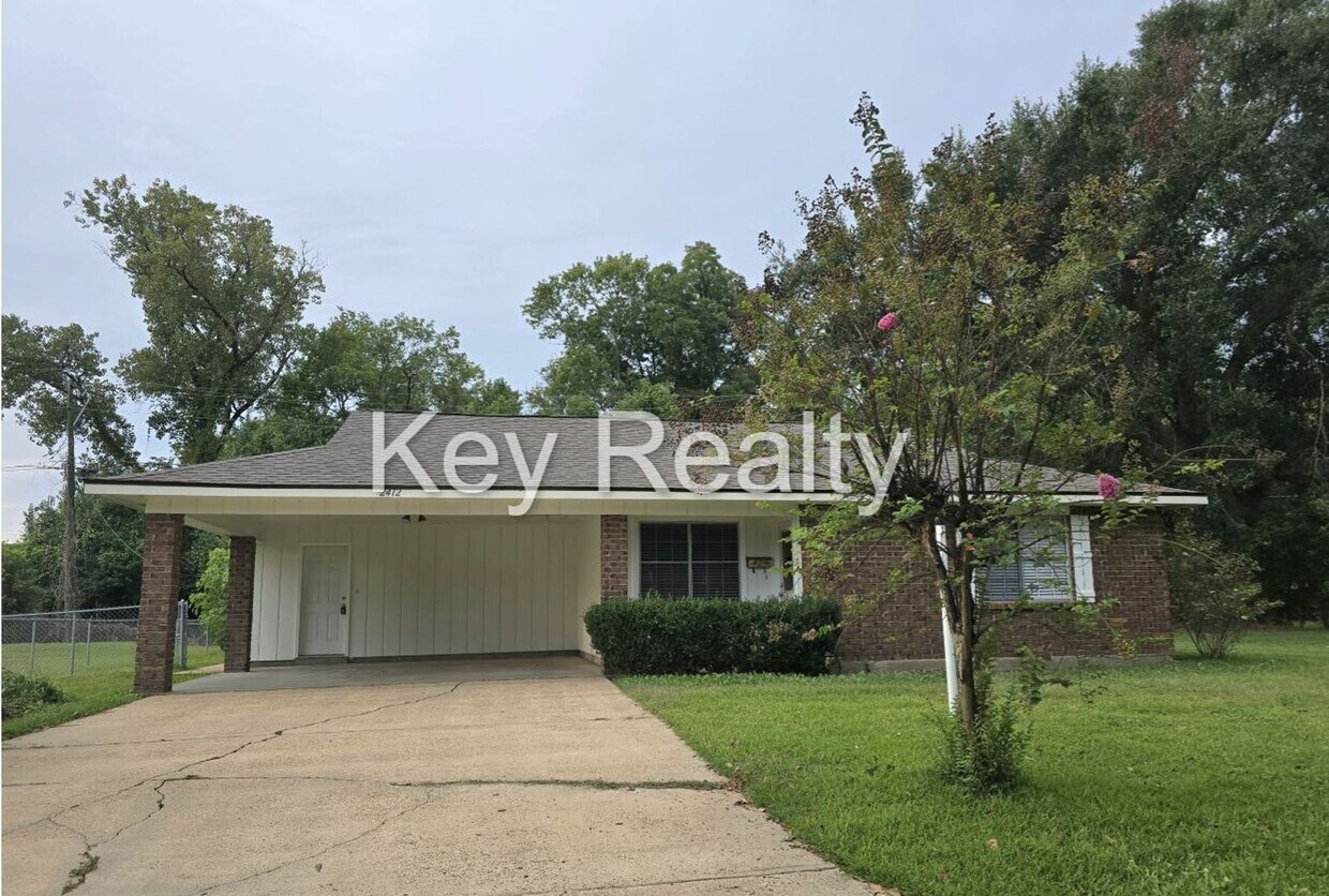 Foto principal - 2412 Greenway Dr