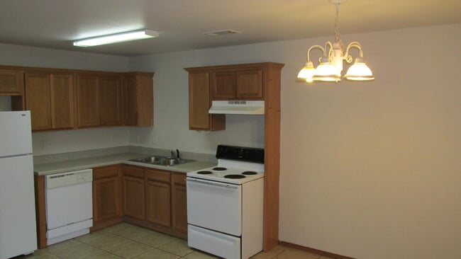 Building Photo - 426 E Asher Ct