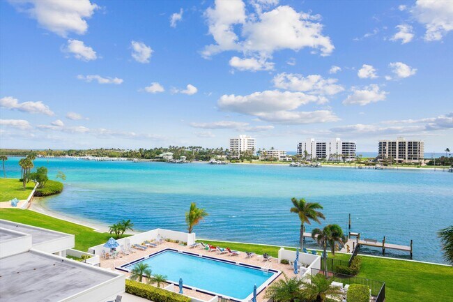 Foto del edificio - 19800 Sandpointe Bay Dr