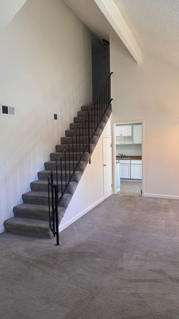 Foto del edificio - Yorkshire Manor 2 Bedroom Available Now!