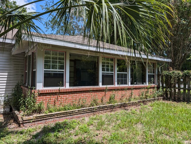 Building Photo - 24065 W U.S. Hwy 27