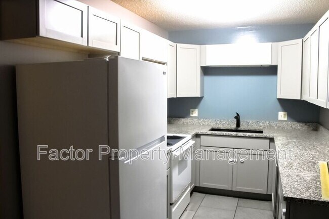 Foto del edificio - 418 Allan Ave