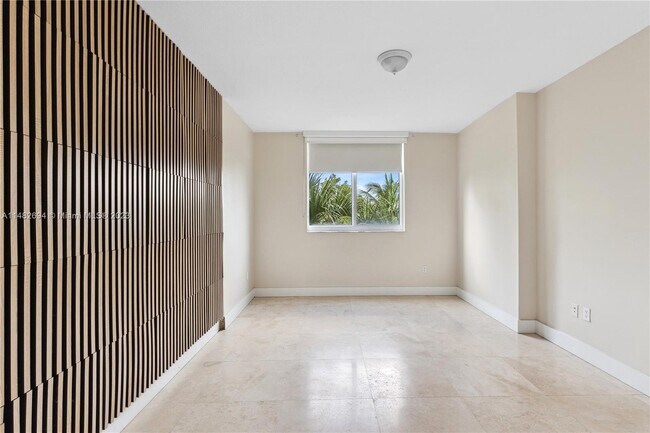Foto del edificio - 870 SW 9th St