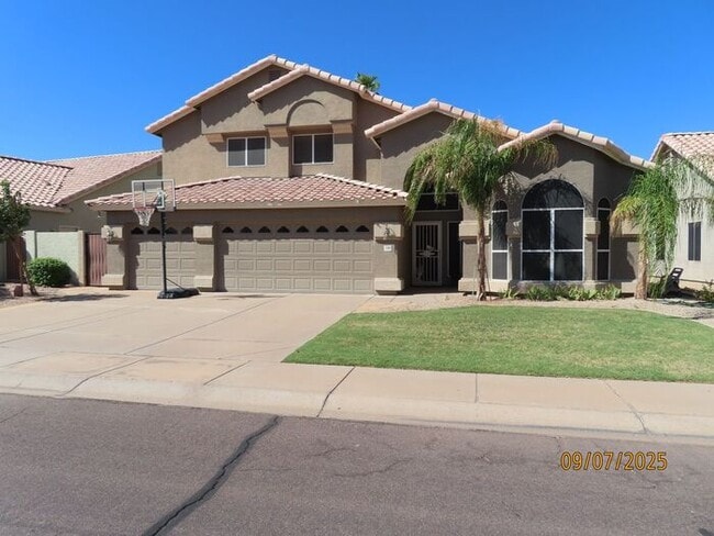 4 Bedroom 2.5 Bath w/3 Car Garage in Super... - 4 Bedroom 2.5 Bath w/3 Car Garage in Super... House