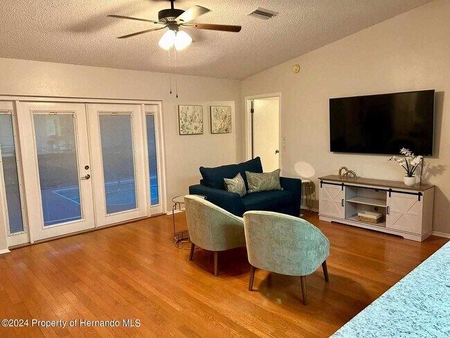 Foto del edificio - 2284 Canfield Dr