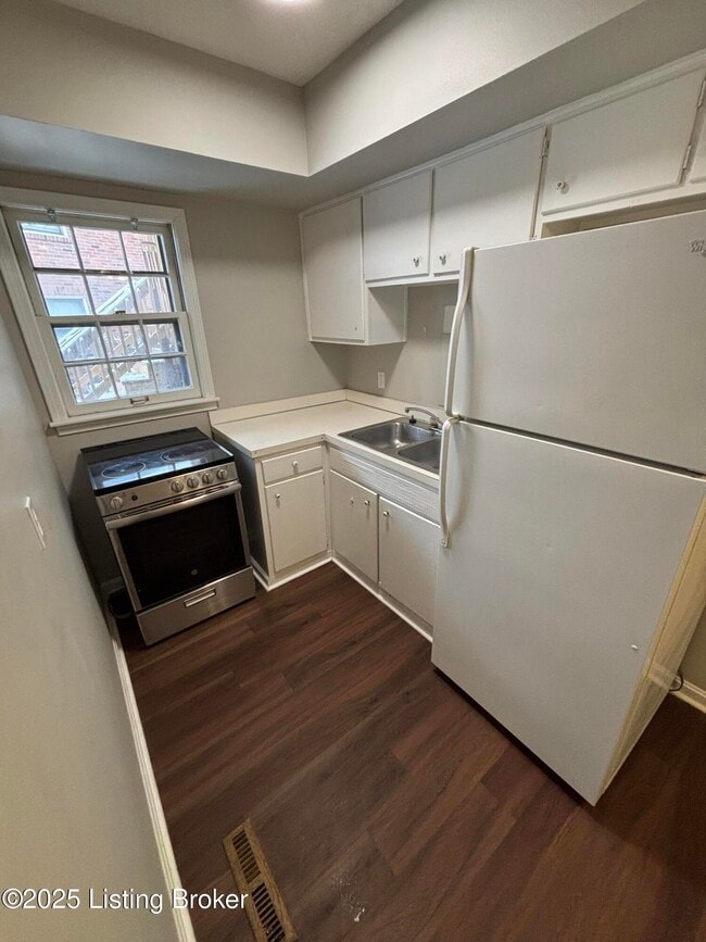 Foto del edificio - 2707 Riedling Dr