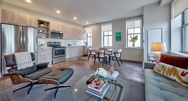 Building Photo - Walker House