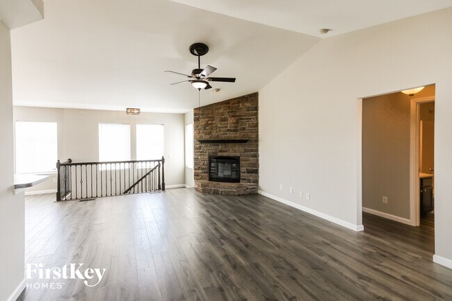 Foto del edificio - 112 Creek Hollow Way