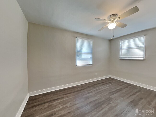 Building Photo - 5100 88th Avenue N Pinellas Park FL