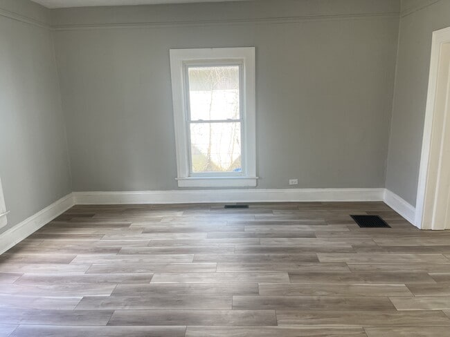 Building Photo - 1667 Warder St