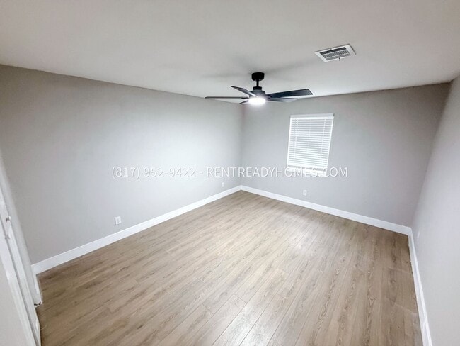 Building Photo - 4330 Trafalgar Dr