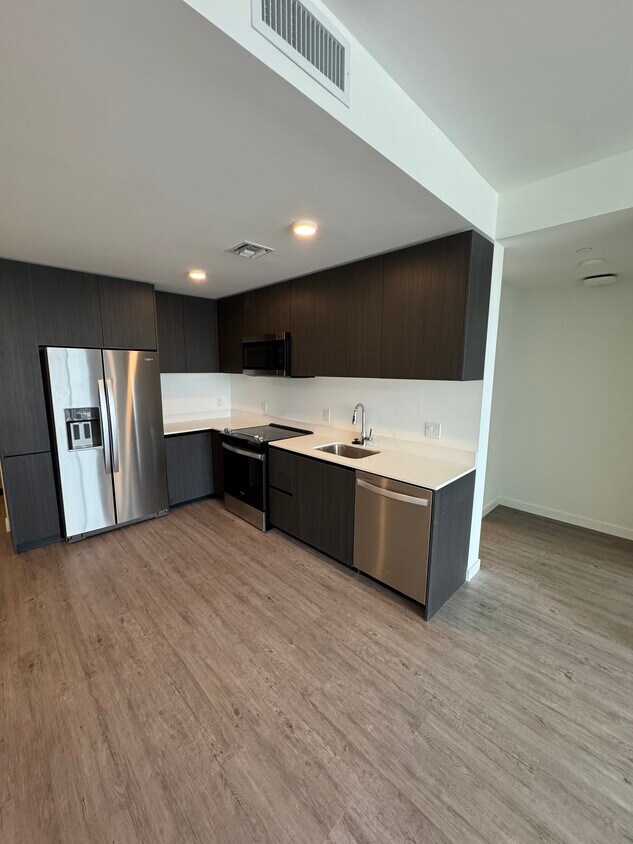 Foto principal - 119 NE 20th St