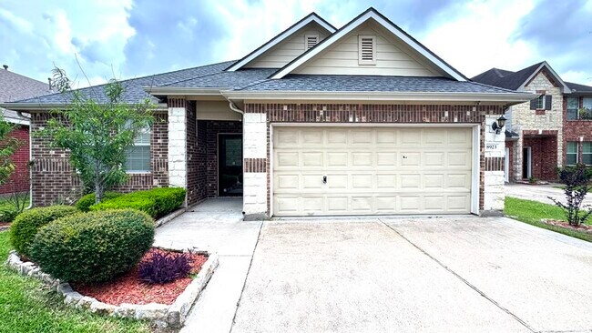 Building Photo - 8923 Willow Wind Ln