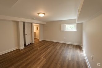 Building Photo - 611 Otis Pl NW