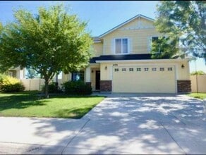 Building Photo - 3170 N Lancer Ave