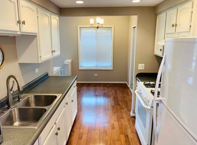 Galley Kitchen - 100 Clubhouse Ln