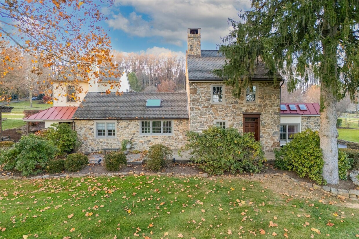 Primary Photo - An Exquisite Retreat in the Heart of Chest...