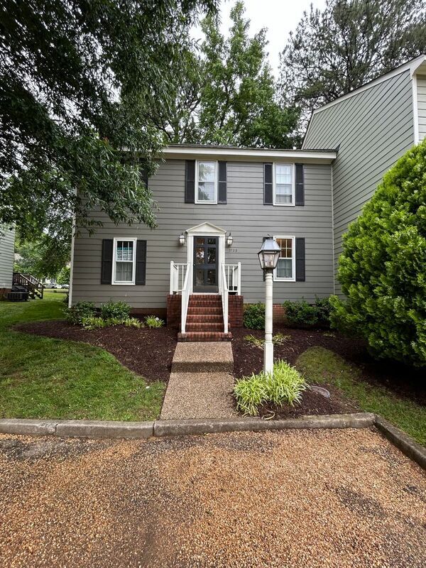Primary Photo - 2728 Berkeley Pointe Dr
