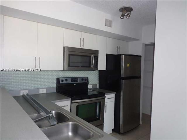 Foto del edificio - 720 SW 111th Ave