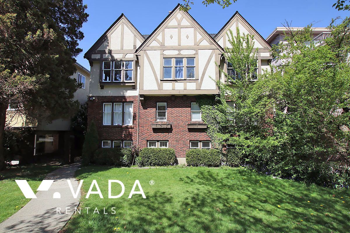 Primary Photo - Devon Manor 2 Bedroom Apartment Rental 4-1...