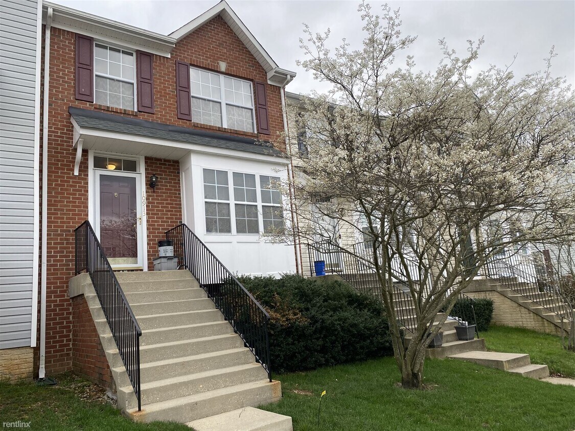 Foto principal - 10913 Henry Darnall Ct