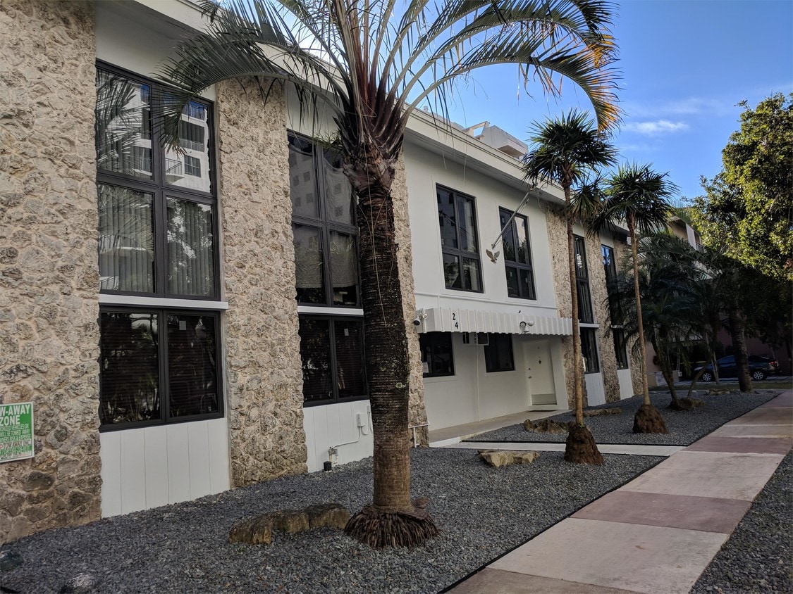 Primary Photo - 24 Calabria Ave