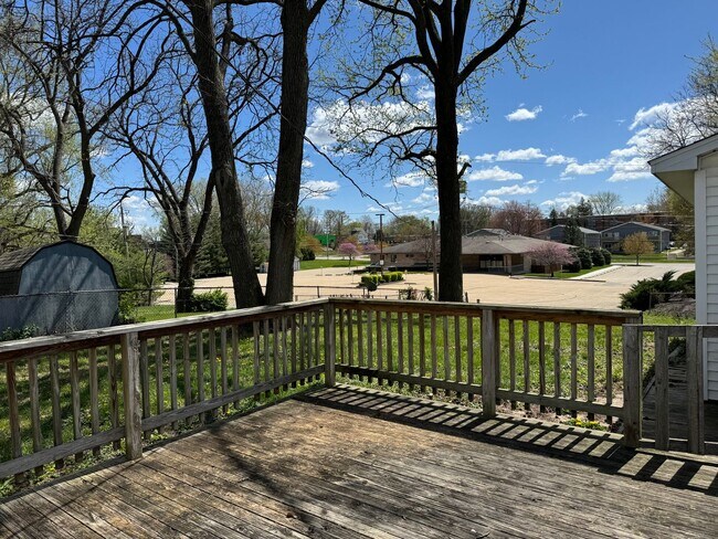 Building Photo - Charming 3-Bedroom Home with Stylish Upgrades