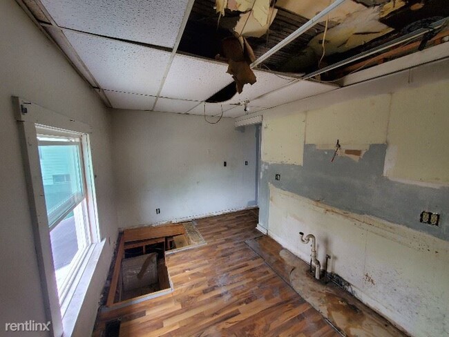 Building Photo - 5 br, 2 bath House - 513 W Main St A Unit A