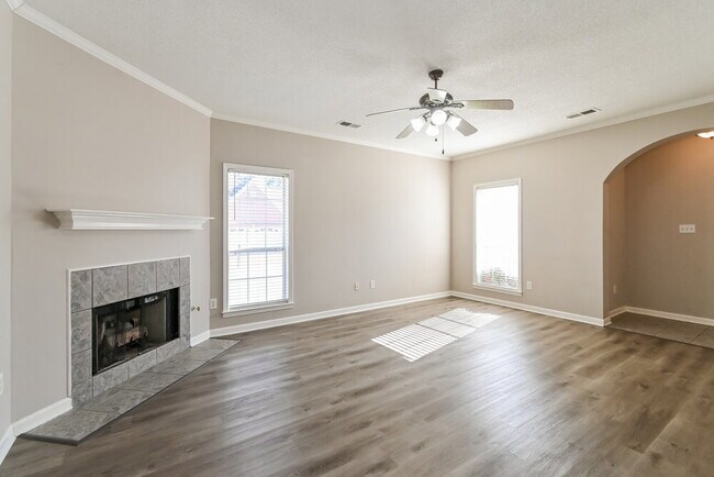 Foto del edificio - 8730 Eagle View Dr