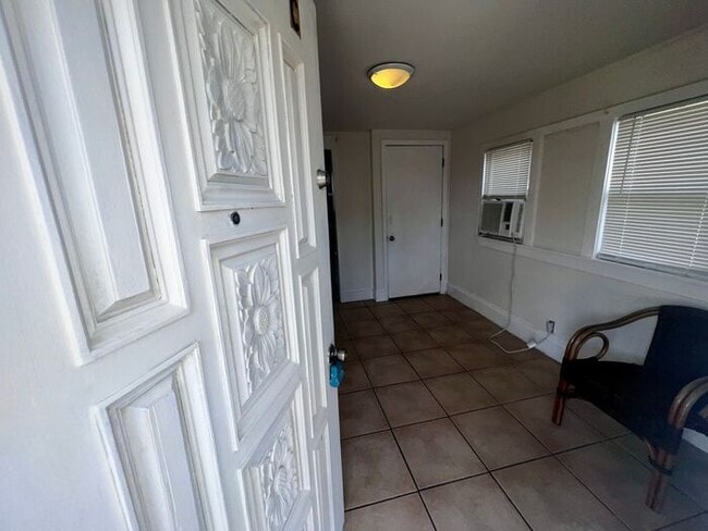 Photo - 2330 S Ferncreek Ave House