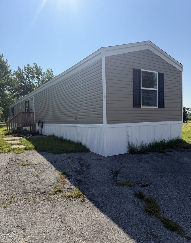 Building Photo - 101 Pelican Dr