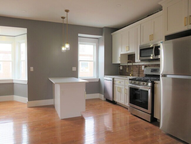 Foto del edificio - 32 Williams St