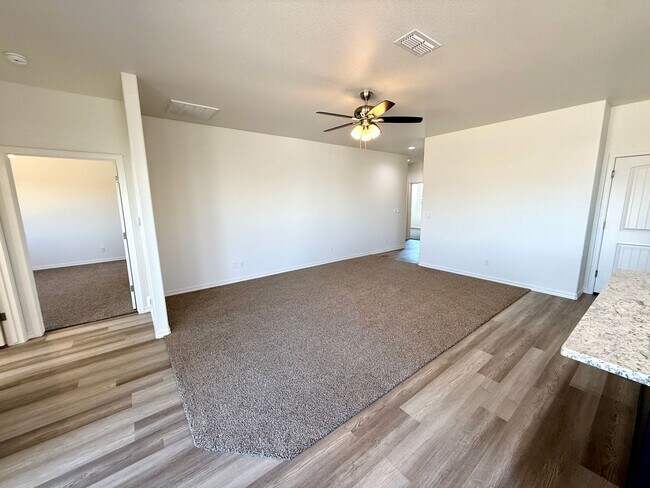 Foto del edificio - Beautiful New Construction 3 Bedroom Home ...