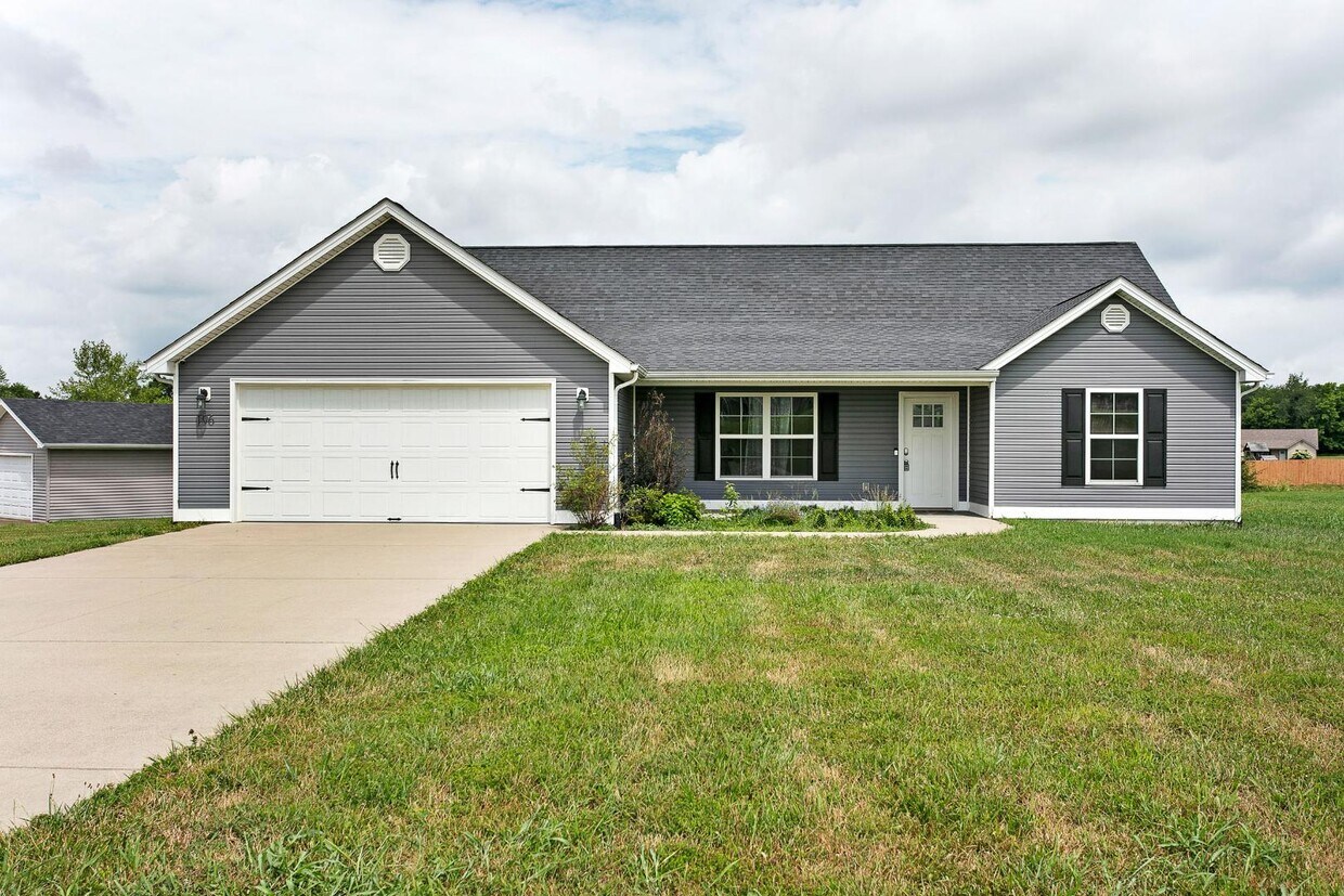 Foto principal - 196 Clearfield Dr