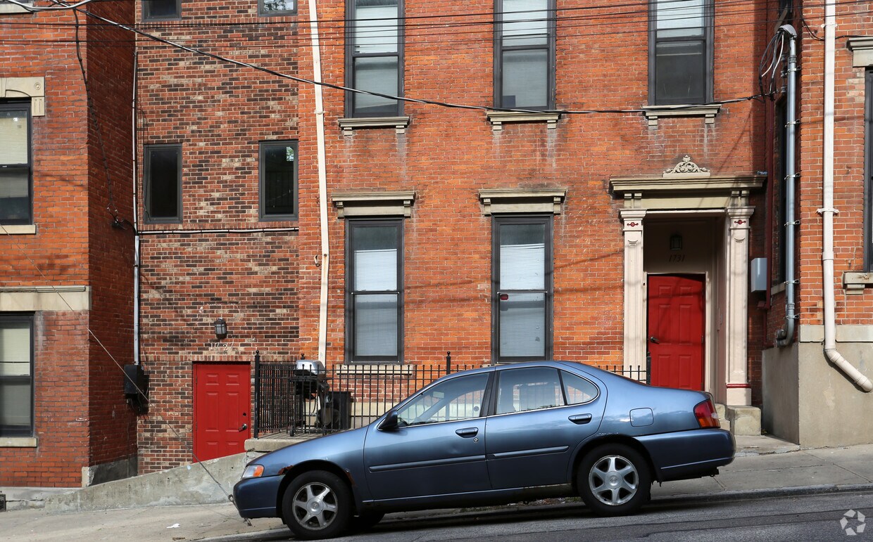 Building Photo - 1727-1731 Sycamore St