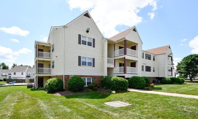 Building Photo - 102 Chesterfield Ln