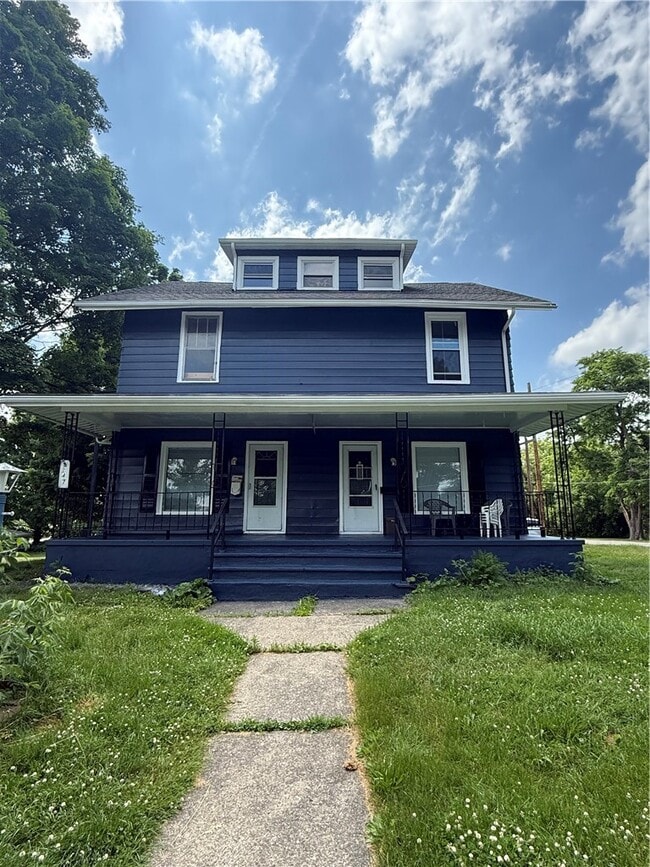 Building Photo - 247 Princeton Ave