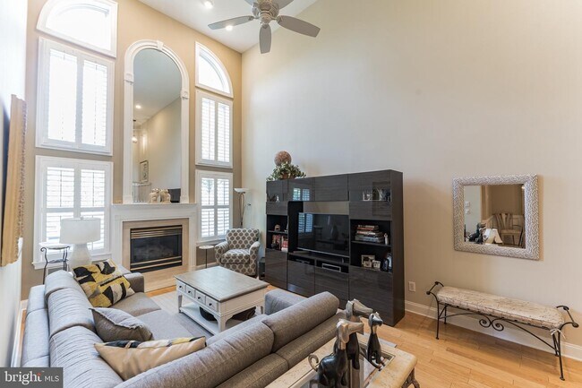 Building Photo - 190 Lemonton Way