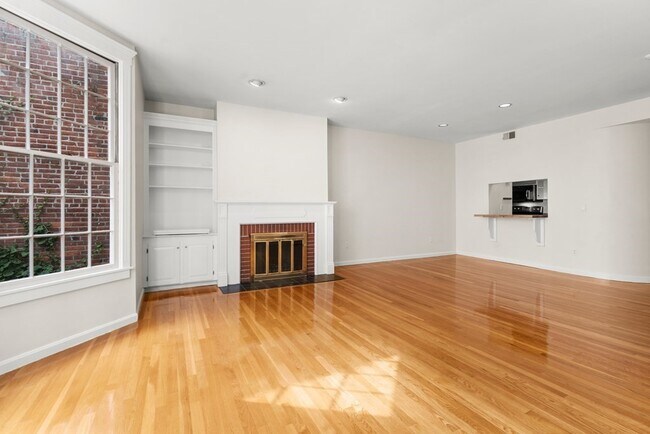 Sala de estar/comedor - 40 Joy St