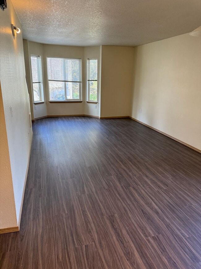 Photo - WMH150th03 Apartment