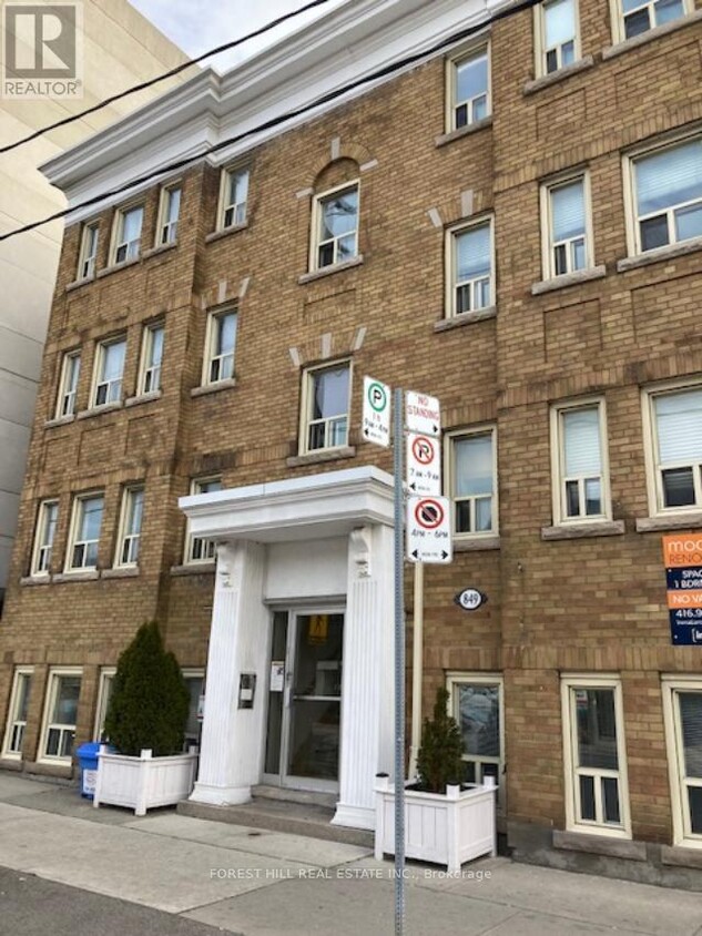 Photo principale - 849-849 Broadview Ave