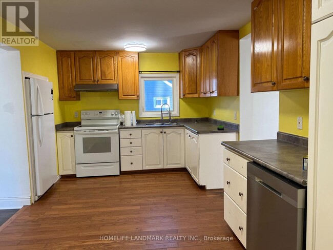 Building Photo - 787 Jacksonville Rd