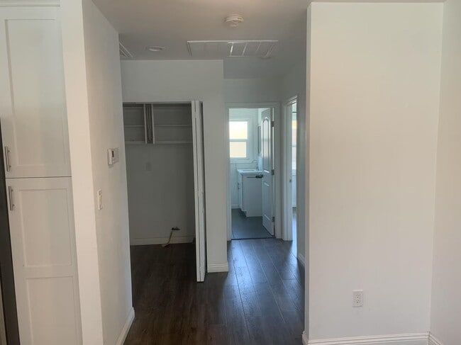 Foto del edificio - 5336 Huddart Ave